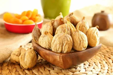 قیمت خرید گردو خشک شده + تست کیفیت