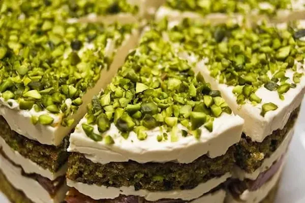 بهترین کیک پسته ای + قیمت خرید عالی