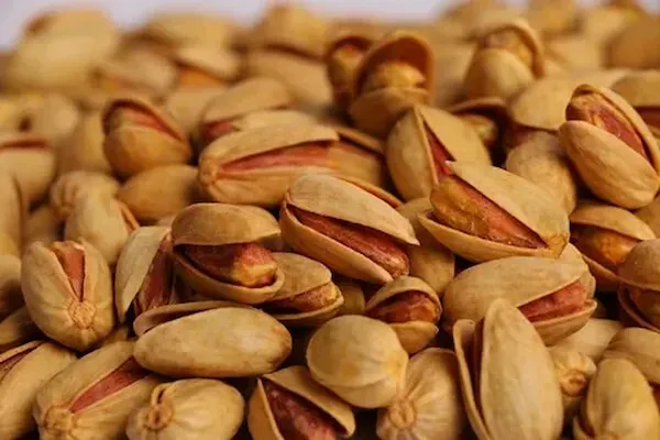 پسته احمدآقایی شور | خرید با قیمت ارزان