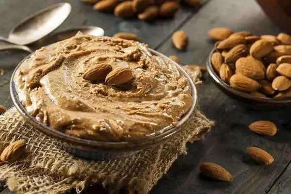 خرید و قیمت انواع کره بادام درختی