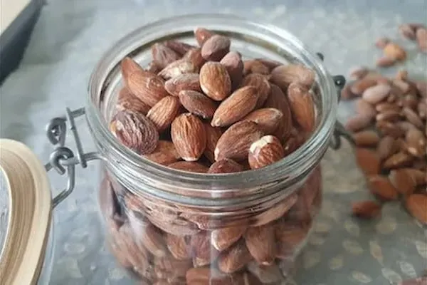 قیمت مغز بادام شور + مشخصات بسته بندی عمده و ارزان