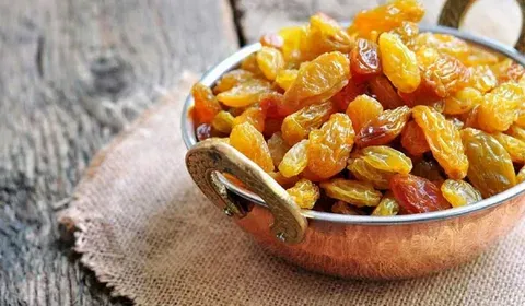 خرید و قیمت بهترین انواع کشمش تیزابی