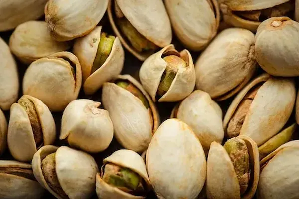 خرید و قیمت پسته احمدآقایی خام