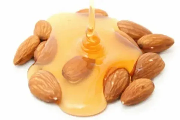 قیمت خرید بادام عسلی + مزایا و معایب