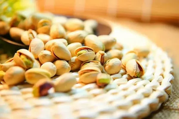 راهنمای خرید پسته زعفرانی قزوین + قیمت عالی