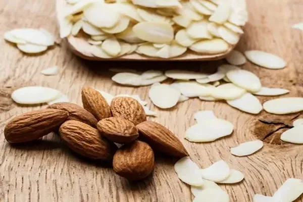بهترین خلال بادام کدام است؟ + مقایسه کامل | قیمت عالی
