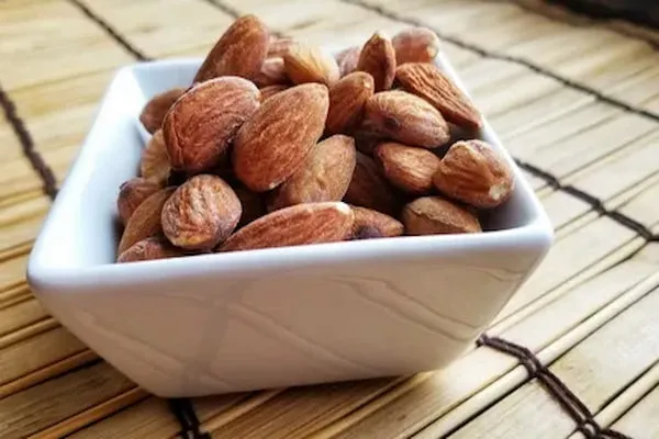 قیمت مغز بادام شور + مشخصات بسته بندی عمده و ارزان
