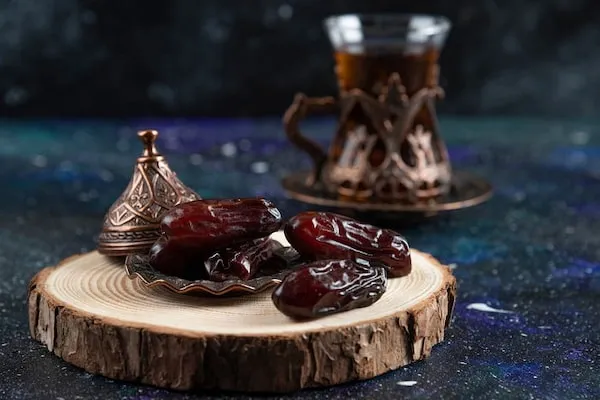 خرید خرما عراقی + معرفی کارخانه تولید و عرضه پخش