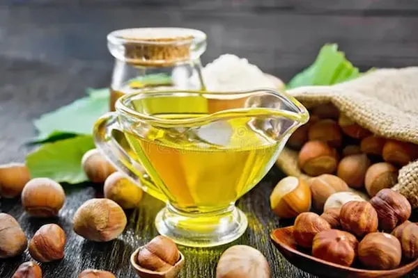 بهترین روغن فندق آرایشی + قیمت خرید عالی